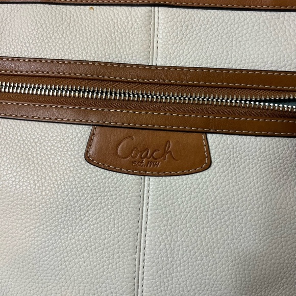Rare Coach Authentic Penelope Purse F14683 White Cream & Brown Pebble Leather - Picture 2 of 13